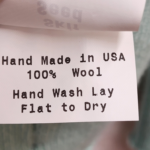 Skif Women's Buttoned Wool Cardigan Sweater - Picture 7 of 9